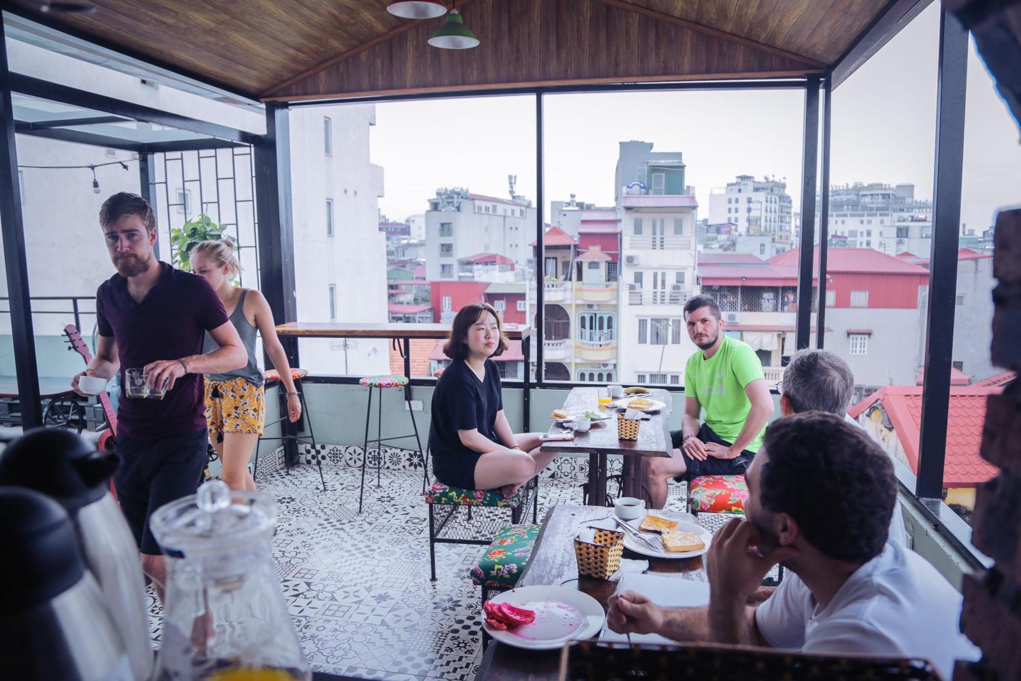 Halley Hostel Ханой Екстериор снимка
